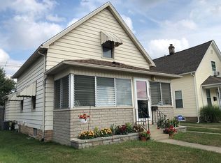 926 W 7th St, Mishawaka, IN 46544