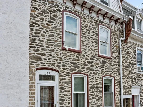 153 Jamestown St, Philadelphia, PA 19127