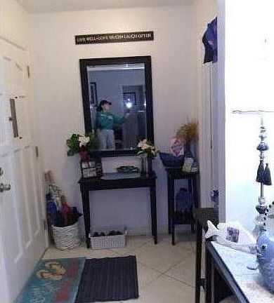 5th image of 111 Yacht Club Ct NE