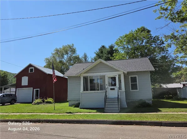 2 S Park St, Cuba, NY 14727