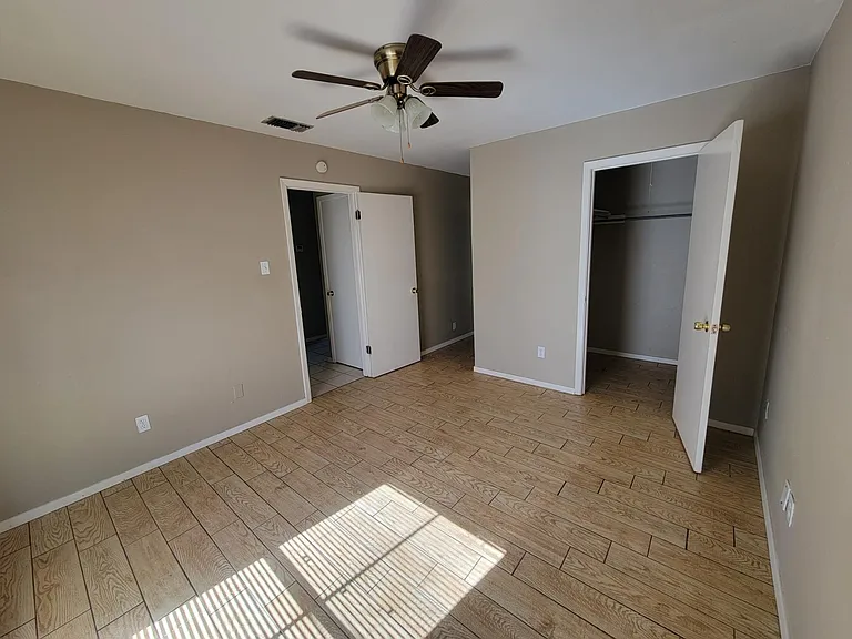 6422 Vincent Dr — Photo 15