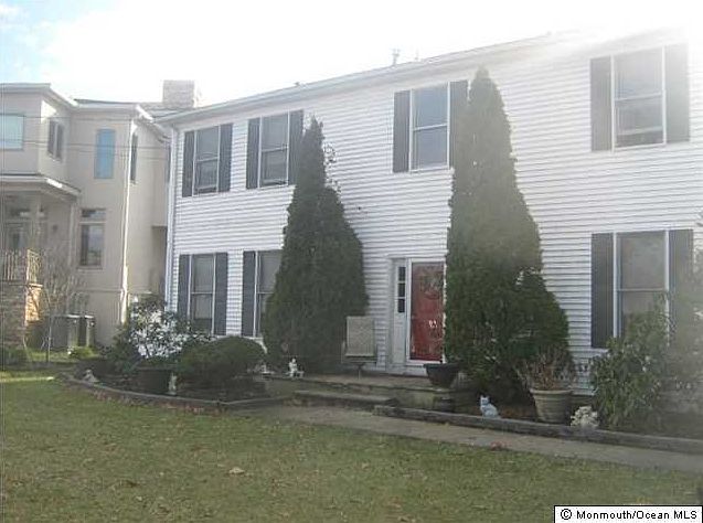1st image of 610 S Lake Dr