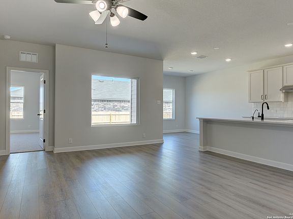 4th image of 12815 Hills Plains Dr.