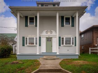 421 Dudding Ave, Hurricane, WV 25526