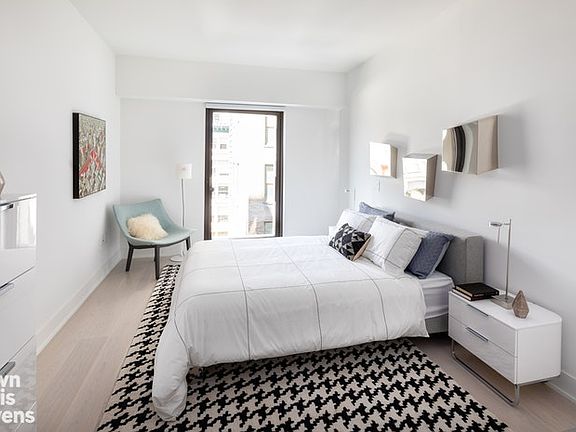 5th image of 55 W 17th St APT 704