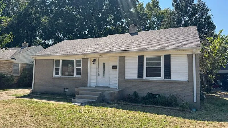 3 bed, 1.0 bath, 1034 sqft, $1,125 — Photo 1