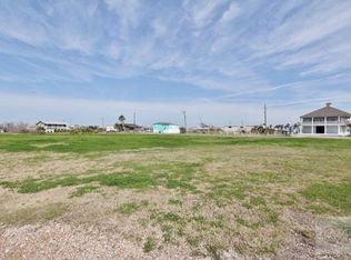 1012 1/2 Canal W, Crystal Beach, TX 77650