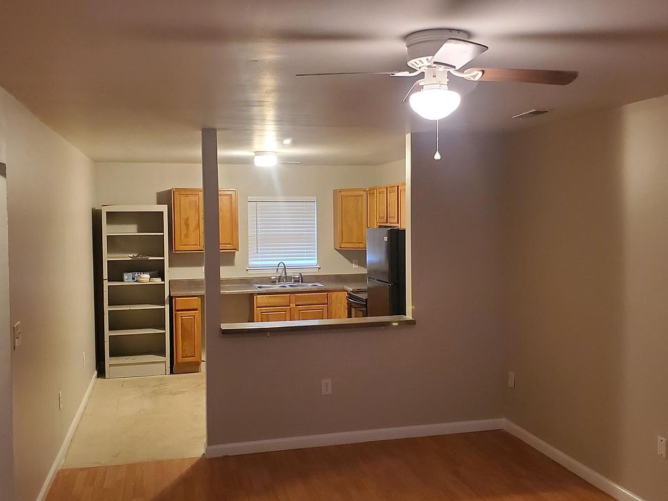 1st image of 234 Lloyd St SE #234