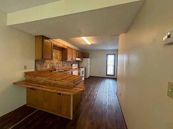 3rd image of 21-45 Carriage Way #44
