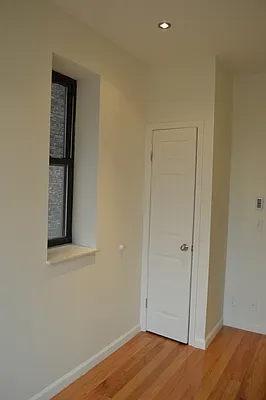 Rented by CoSo Apartments | media 33