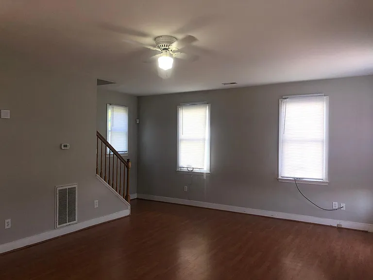 903 W Leigh St — Photo 6