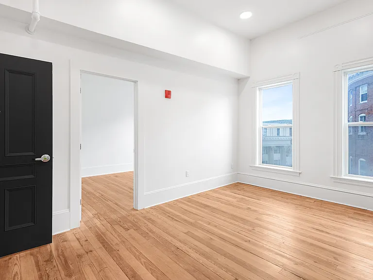 Cates Block Apartments — Photo 35