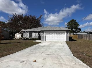 758 NW Bristol St, Port Saint Lucie, FL 34983