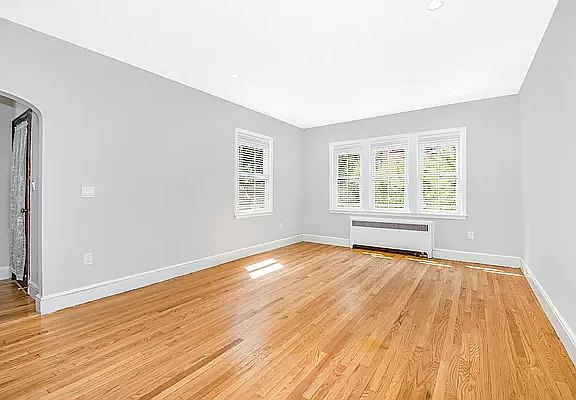3rd image of 3438 Giles Pl