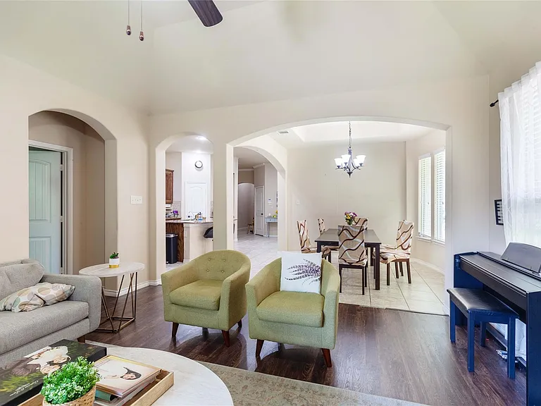 10113 Old Eagle River Ln — Photo 11