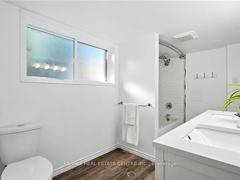 154 Montgomery Rd #C — Photo 5