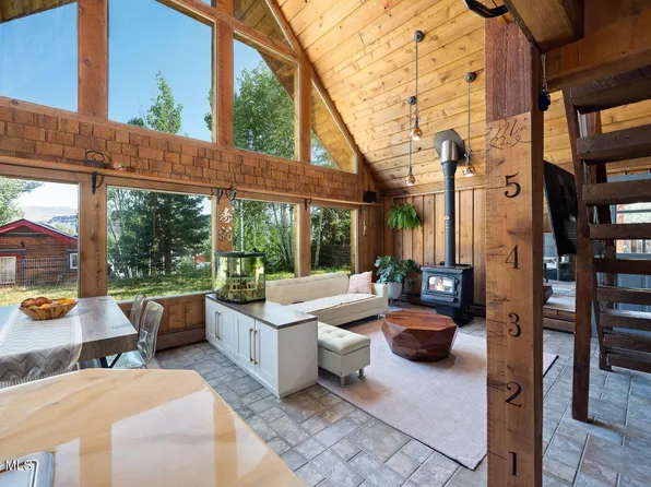 124 ROOSEVELT Avenue, Hot Sulphur Springs, CO 80451