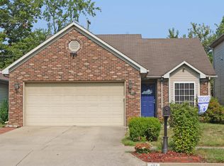 121 Chestnut Ridge Dr, Lexington, KY 40511