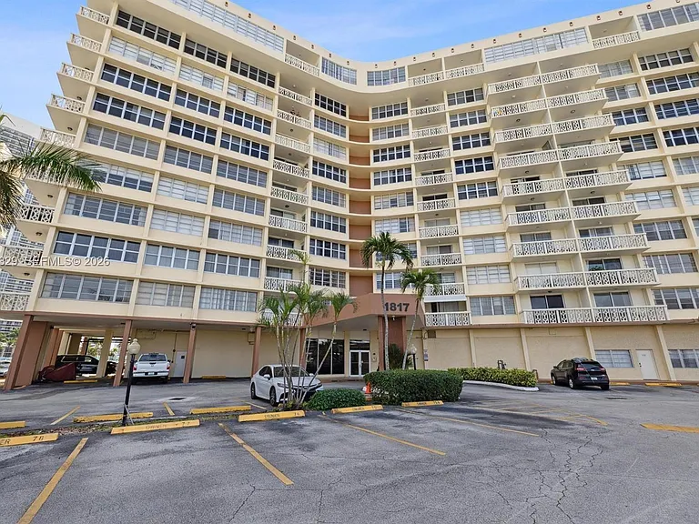 1817 S Ocean Dr #823 — Photo 17