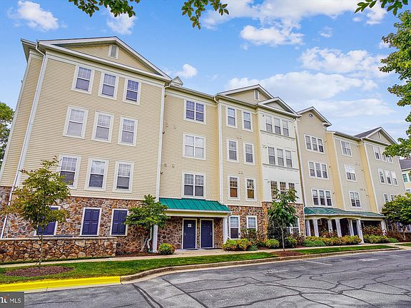 2nd image of 300 High Gables Dr APT 107