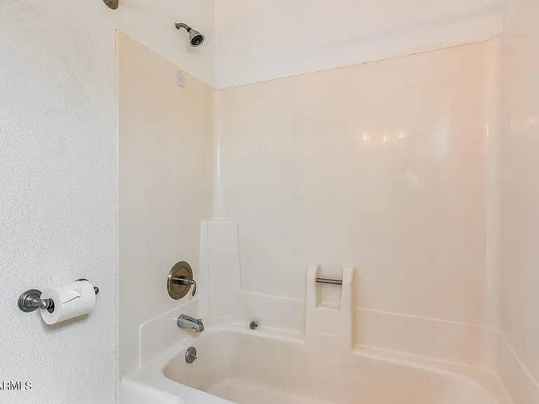 2933 W Muriel Dr — Photo 13