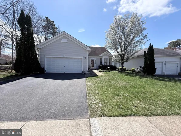 179 Brewster Dr, Galloway, NJ 08205
