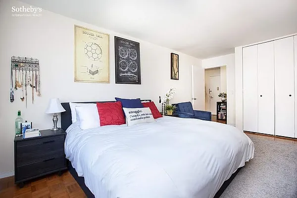 Rented by Sotheby's International Realty | media 3