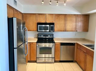 5245 Coquina Key Dr SE APT B, Saint Petersburg, FL 33705