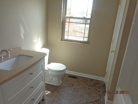 2nd image of 1730 Queens Way Ct