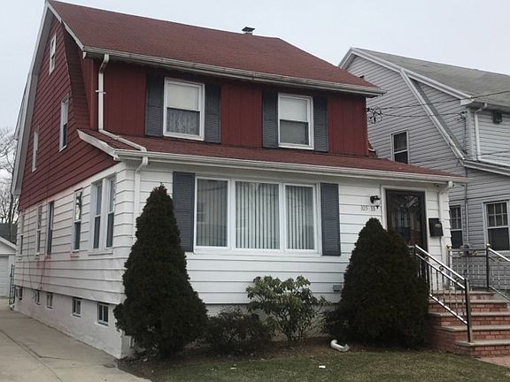 3rd image of 10518 192nd St