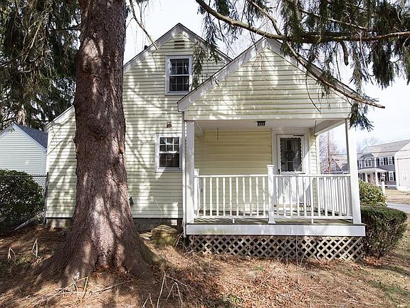 3rd image of 80 Pheasant Hill St