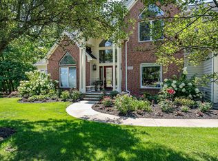 2418 Lake Ridge Dr, Fort Wayne, IN 46804