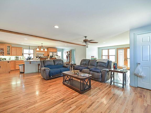 2nd image of 402 N Virginia St