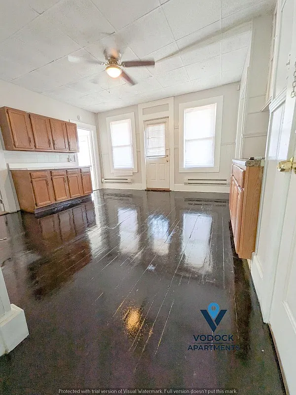 212 Lyman #3L — Photo 4