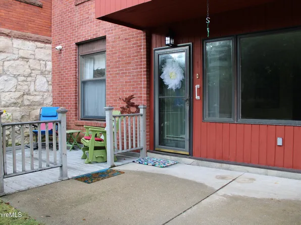 60 North St APT 2, Dalton, MA 01226