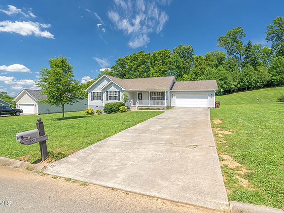 4th image of 121 Brighton Farms Way