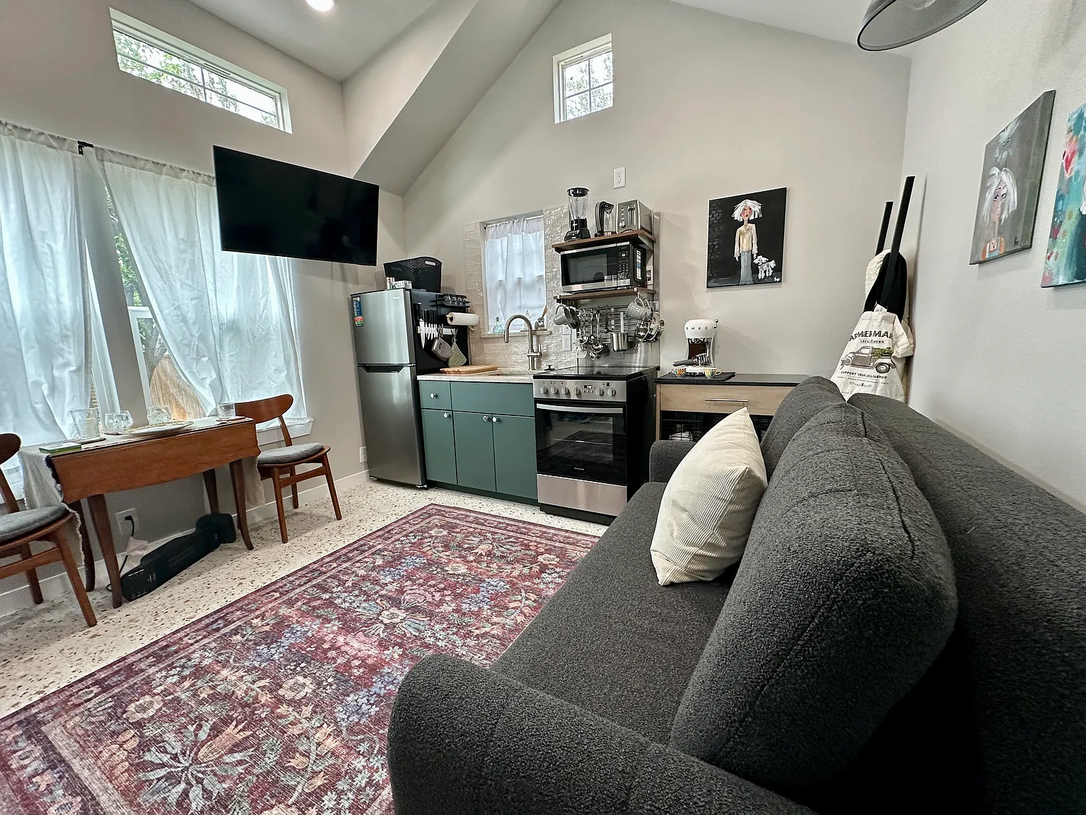 1 bed, 250 sqft, $2,000 — Photo 4