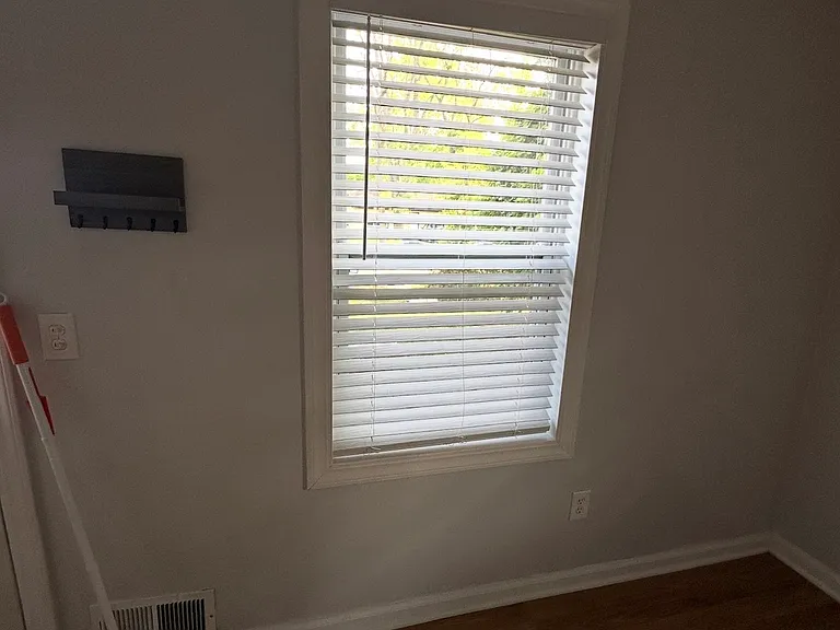 55 Vermont Dr — Photo 20