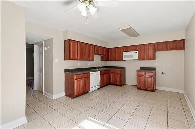 1729 Newport Pl #3 — Photo 7