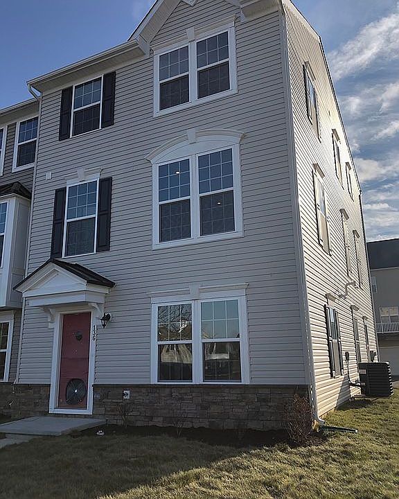 1st image of 136 Merrimac Ave