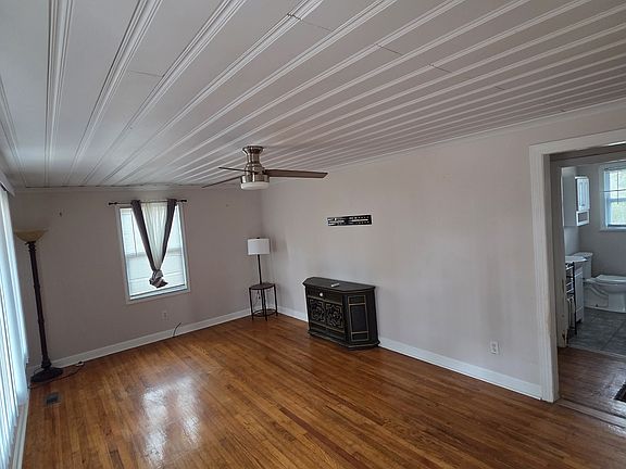 2nd image of 5460 Granger Pl