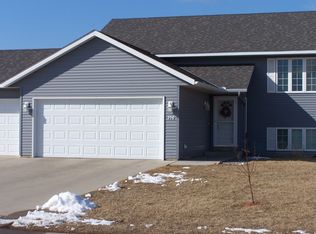 148 Waynesborough Way, Mankato, MN 56001