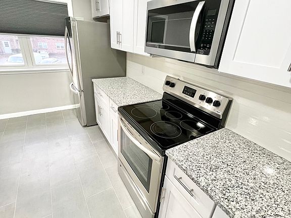3rd image of 451 Frizzell Ave APT A