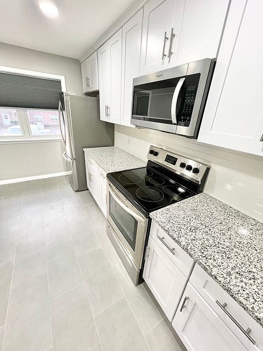 Unit B20-R, Unit B10-R, Unit B11-R, Unit B5-R, Unit B8-R, Unit B18-R