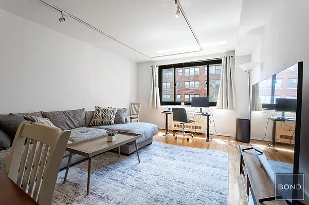 Rented by Bond New York | media 11