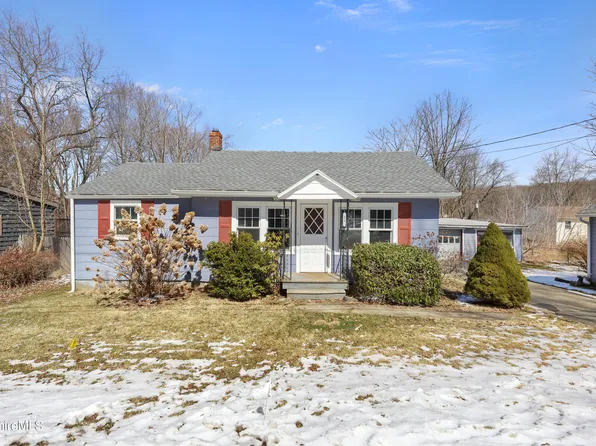 23 Baker St, Lanesborough, MA 01237