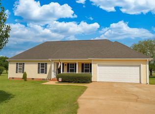 240 Lisa Ct, Boiling Springs, SC 29316