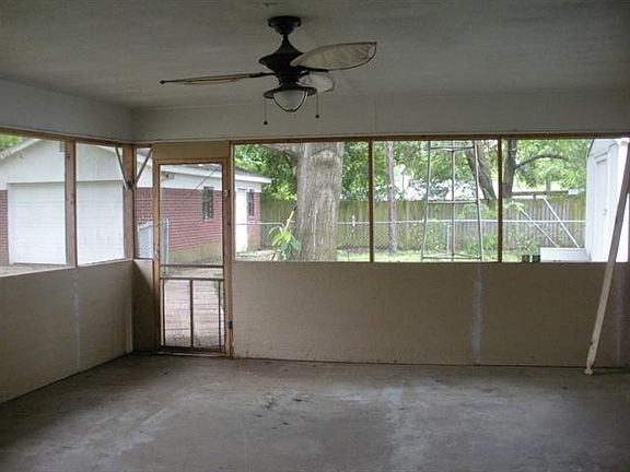 5th image of 1418 Ann Arbor Dr