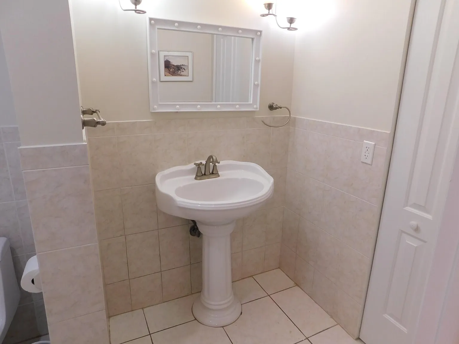 2 bed, 2.0 bath, 1040 sqft, $1,600 — Photo 3