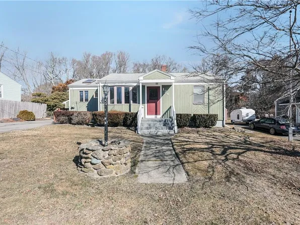 124 Beech Ave, Tiverton, RI 02878